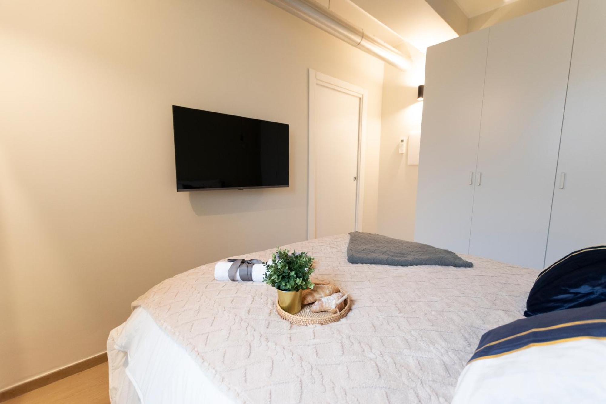 Ihost Luxury -free Parking- Plana 9 Apartment *